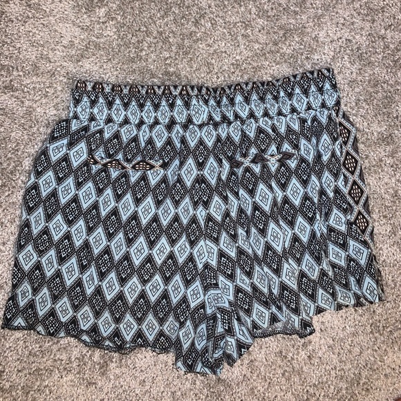 Forever 21 Contemporary Blue & Black Shorts size S - Picture 7 of 7